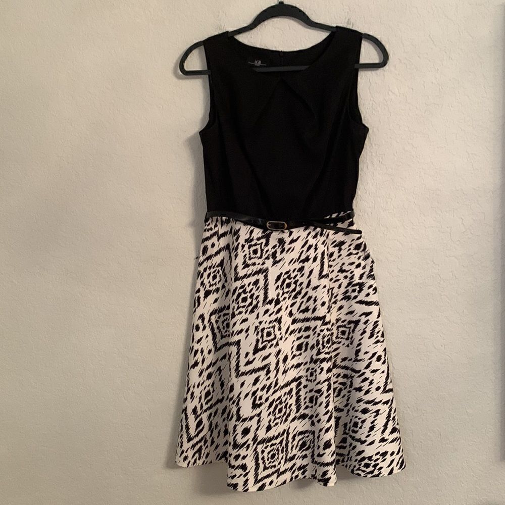 AGB Belted Fit Flare Dress Size 8